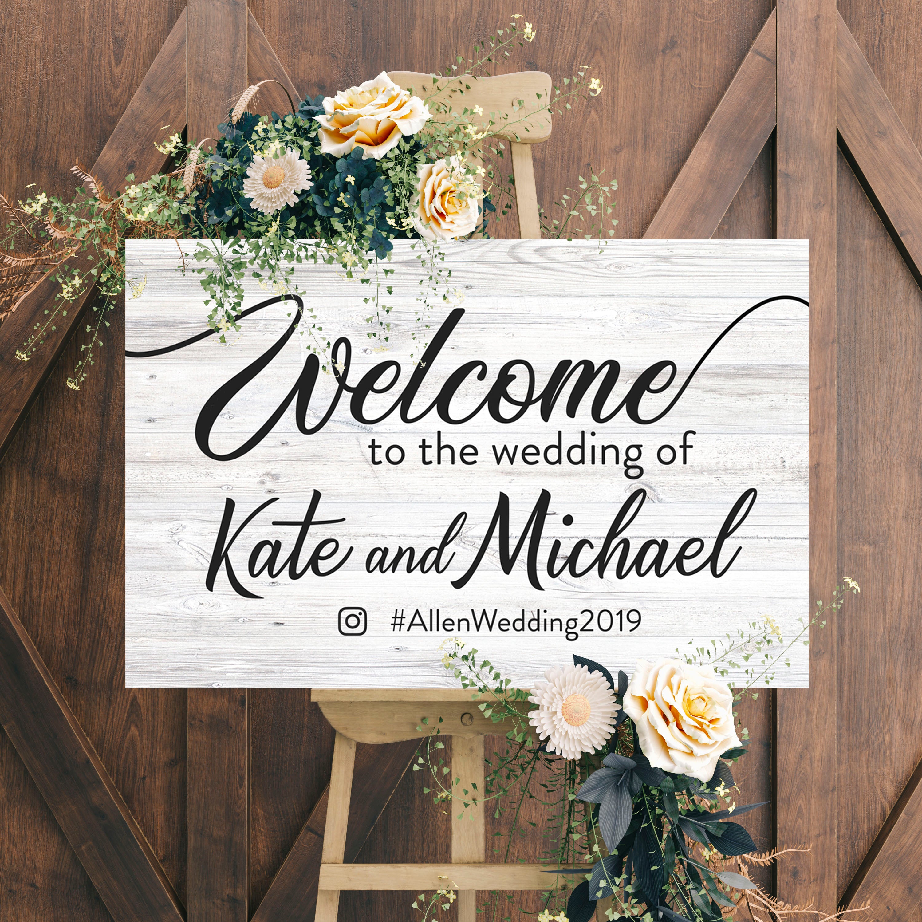 Wooden wedding welcome sign 60 photos - Astyledwedding.com Wooden wedding welcome sign 60 photos - Astyledwedding.com